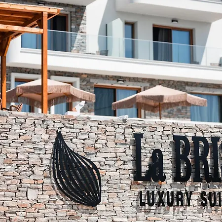 La Brise Luxury *