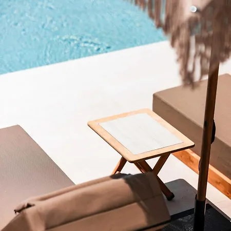 Hotel La Brise Luxury