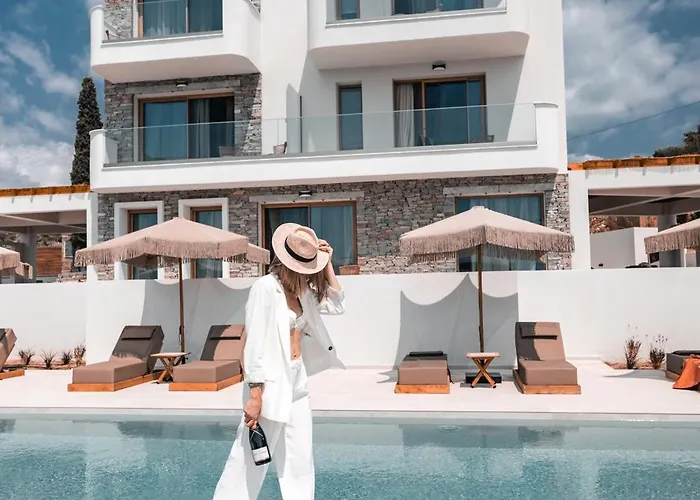La Brise Luxury Hotel *