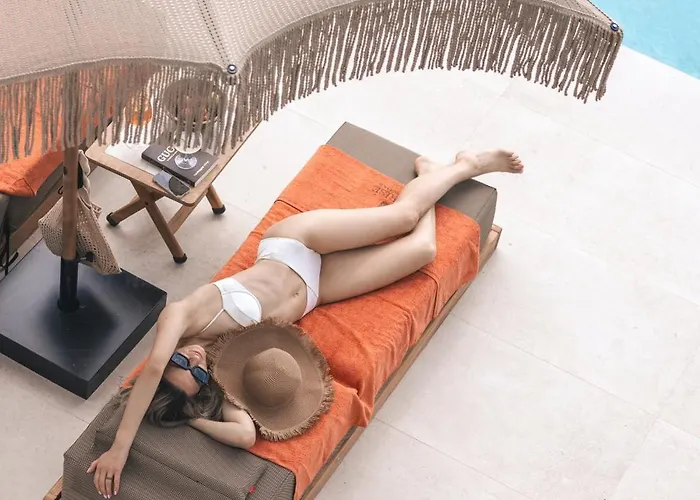 La Brise Luxury Hotel