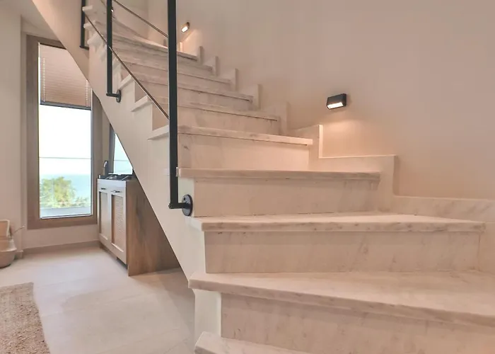 La Brise Luxury