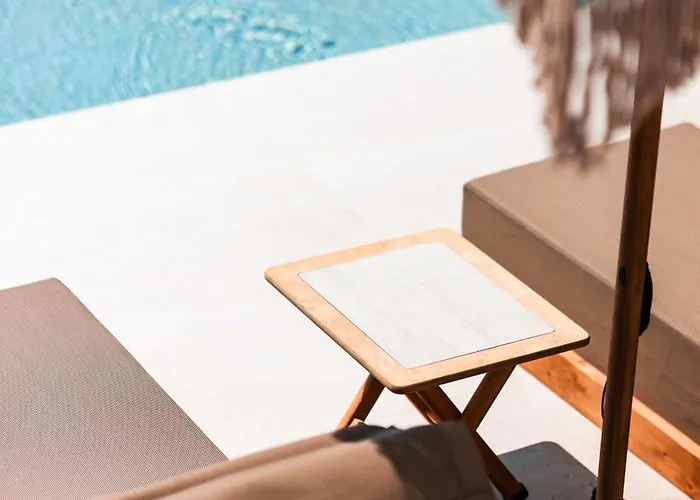 Hotel La Brise Luxury