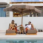 La Brise Luxury *