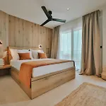 La Brise Luxury 酒店 Néa Péramos