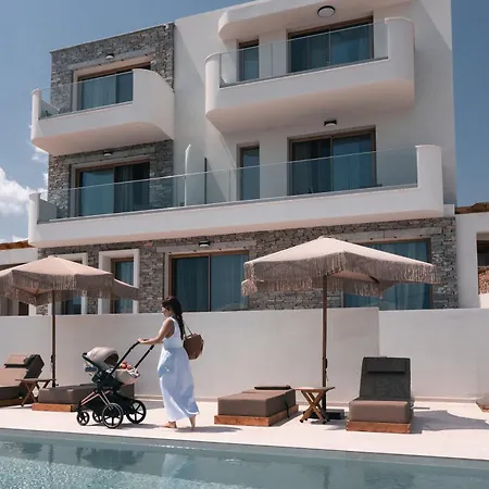 La Brise Luxury Néa Péramos