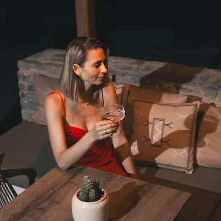 Отель La Brise Luxury *