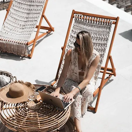 Отель La Brise Luxury *