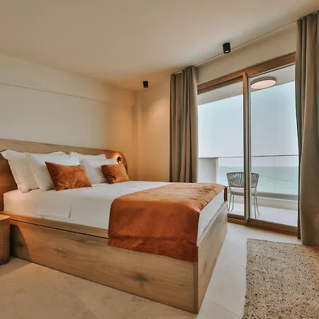 La Brise Luxury * Néa Péramos