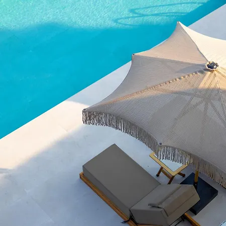 La Brise Luxury Hotel