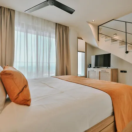 Hotel La Brise Luxury