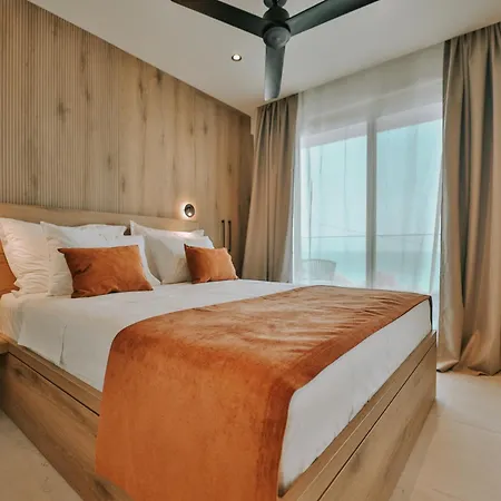 La Brise Luxury * Néa Péramos