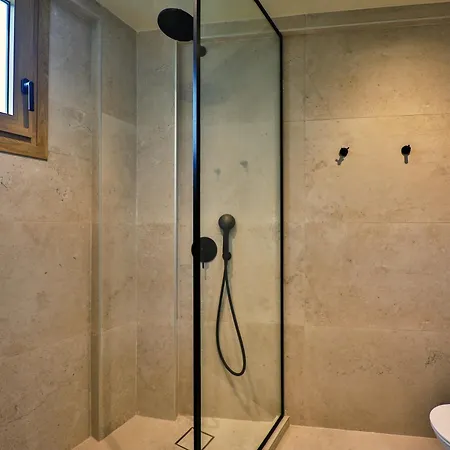 La Brise Luxury Hotel Néa Péramos