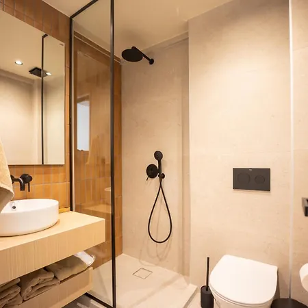 Hotel La Brise Luxury *
