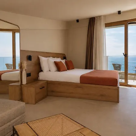 La Brise Luxury * Néa Péramos