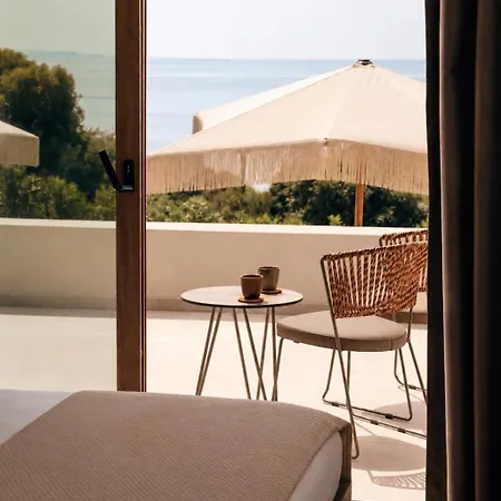 La Brise Luxury Hotel Néa Péramos