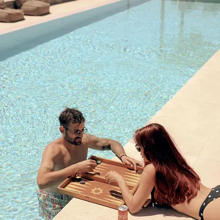 La Brise Luxury *