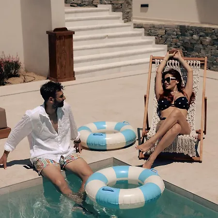La Brise Luxury Néa Péramos