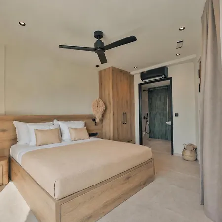 Hotel La Brise Luxury *