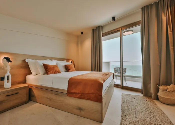 La Brise Luxury * Néa Péramos