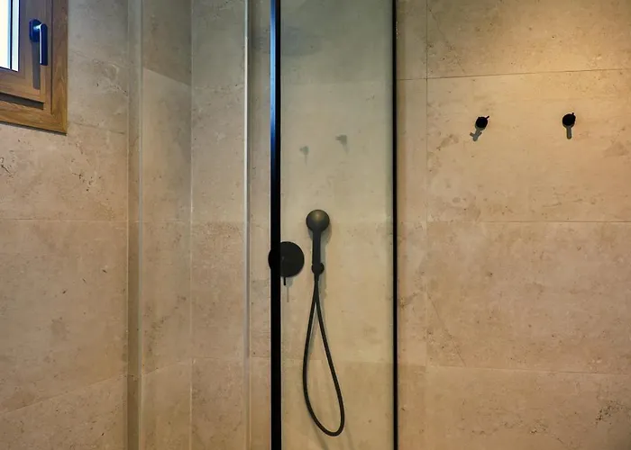 La Brise Luxury Hotel Néa Péramos